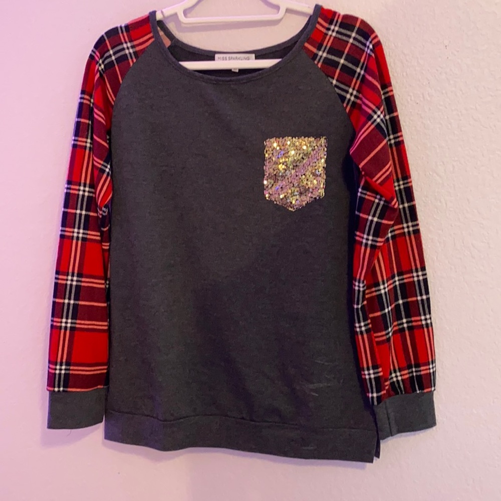 red checkered long sleeve tee